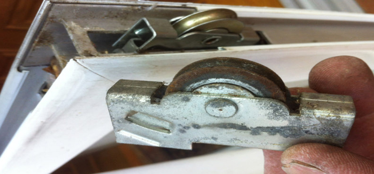 screen door roller repair in Camp Pendleton North